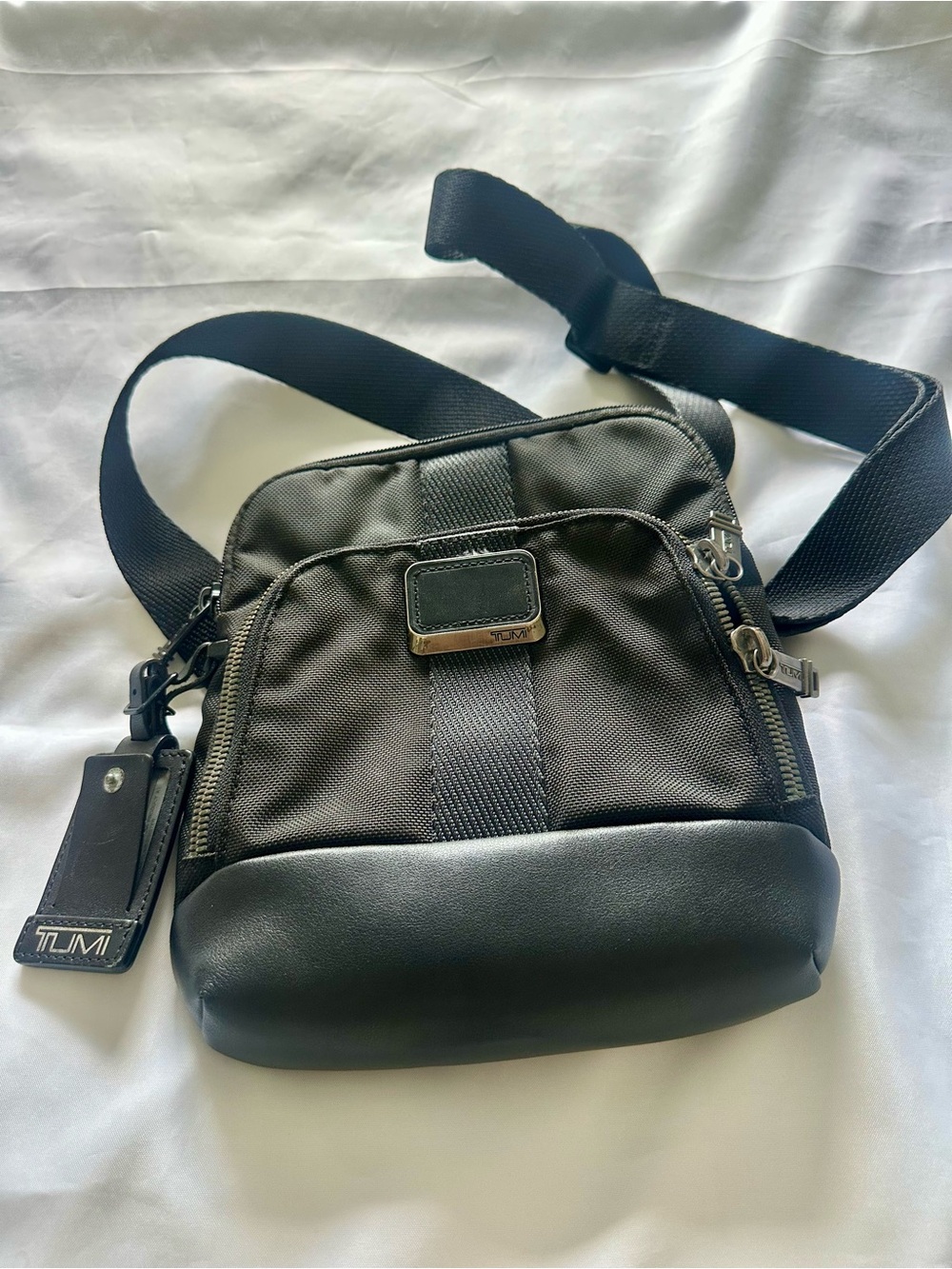 Tumi Men's Crossbody Black Nylon & Leather Bag